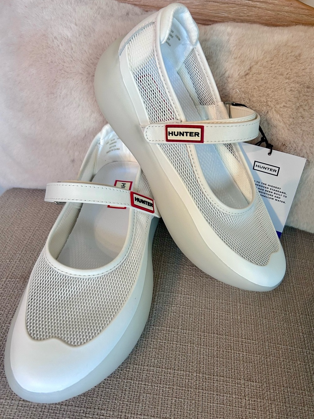 HUNTER - NWT - Mesh Mary Jane’s